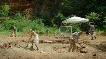 Screenshot 1 from Love in the Great Smoky Mountains: A National Park Romance (Full Movie)