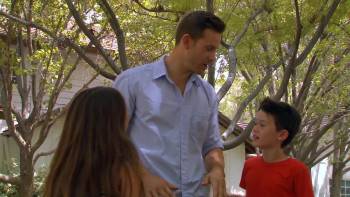 Screenshot 2 from Lucky Dog (Full Movie)