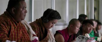 Screenshot 3 from Lunana: A Yak in the Classroom (Full Movie)