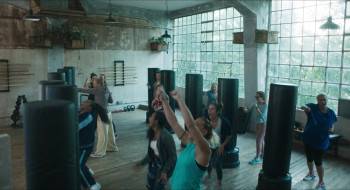 Screenshot 3 from Mafia Mamma (Full Movie)