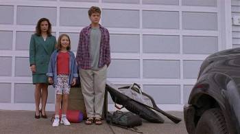 Screenshot 1 from Magic in the Water (Full Movie)