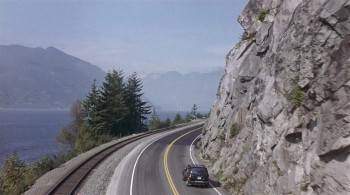 Screenshot 2 from Magic in the Water (Full Movie)