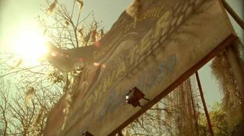 Screenshot 2 from Man-Thing (Full Movie)
