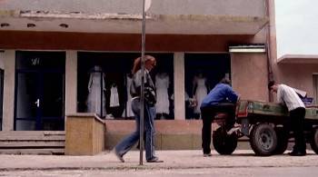 Screenshot 1 from Man with the Screaming Brain (Full Movie)