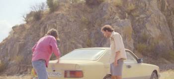 Screenshot 3 from Mandibles (Full Movie)
