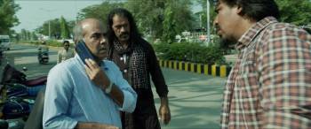 Screenshot 2 from Mazhai Pidikatha Manithan (Full Movie)