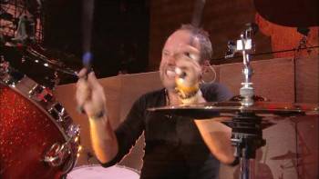 Screenshot 1 from Metallica: Orgullo pasión y gloria. Tres noches en la ciudad de México. (Full Movie)