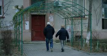Screenshot 1 from Miami Bici (Full Movie)