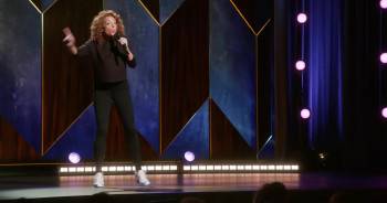 Screenshot 2 from Michelle Wolf: Joke Show (Full Movie)