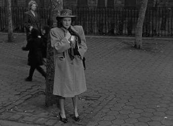 Screenshot 1 from Miracle on 34th Street (Full Movie)