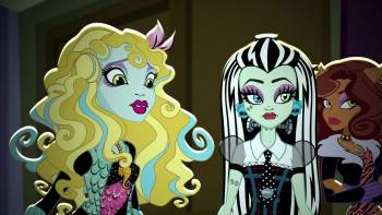 Screenshot 2 from Monster High: Fright On (Full Movie)