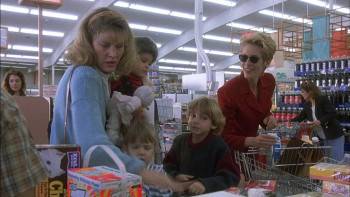 Screenshot 2 from Mother's Boys (Full Movie)