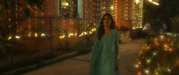 Screenshot 1 from Mr. & Mrs. Mahi (Full Movie)
