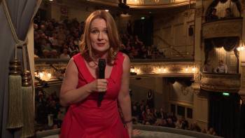 Screenshot 2 from National Theatre Live: Hangmen (Full Movie)