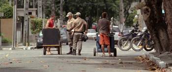 Screenshot 1 from Neighboring Sounds (Full Movie)
