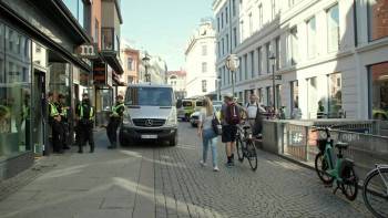 Screenshot 1 from Norwegian Democrazy (Full Movie)