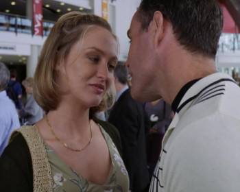 Screenshot 3 from Nowhere to Land (Full Movie)