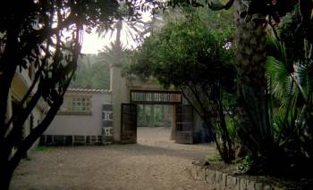 Screenshot 1 from Oasis of the Zombies (Full Movie)