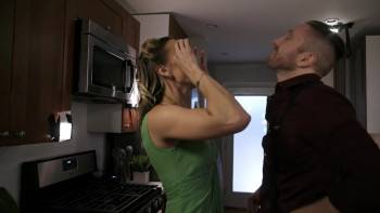 Screenshot 3 from Off the Docks (Full Movie)