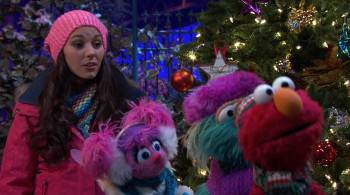 Screenshot 2 from Once Upon a Sesame Street Christmas (Full Movie)