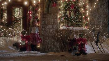 Screenshot 1 from One Christmas Eve (Full Movie)