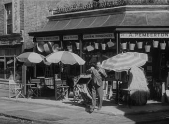 Screenshot 3 from Passport to Pimlico (Full Movie)