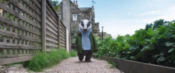 Screenshot 3 from Peter Rabbit 2: The Runaway (Full Movie)