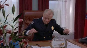 Screenshot 2 from Police Academy: Mission to Moscow (Full Movie)