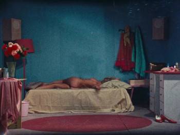 Screenshot 1 from Presents (Full Movie)