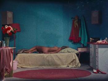Screenshot 3 from Presents (Full Movie)