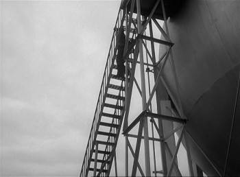 Screenshot 2 from Quatermass 2 (Full Movie)