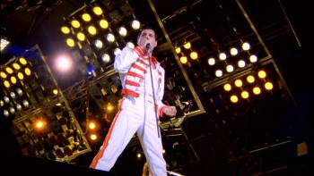 Screenshot 3 from Queen Live in Budapest (Full Movie)