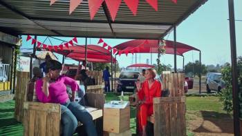 Screenshot 2 from Real Estate Sisters (Full Movie)