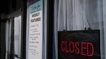 Screenshot 2 from Reality Bites: A Hannah Swensen Mystery (Full Movie)