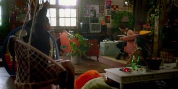 Screenshot 2 from Relax, I'm from the Future (Full Movie)