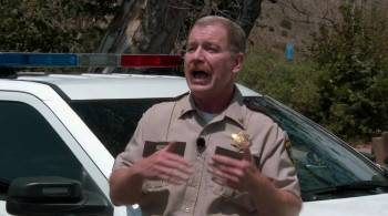 Screenshot 2 from Reno 911!: The Hunt for QAnon (Full Movie)
