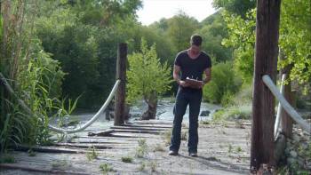 Screenshot 2 from Return of the Killer Shrews (Full Movie)