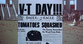 Screenshot 1 from Return of the Killer Tomatoes! (Full Movie)