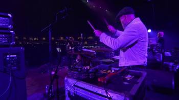 Screenshot 3 from Richard Hawley: Live at Halifax Piece Hall (Full Movie)