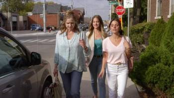 Screenshot 3 from Riverfront Romance (Full Movie)