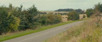 Screenshot 2 from Road Games (Full Movie)