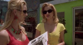 Screenshot 3 from Romy and Michele's High School Reunion (Full Movie)