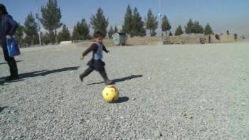 Screenshot 2 from Ronaldo vs. Messi (Full Movie)