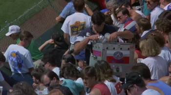 Screenshot 3 from Rookie of the Year (Full Movie)