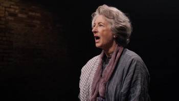 Screenshot 2 from Rose by Martin Sherman (Full Movie)