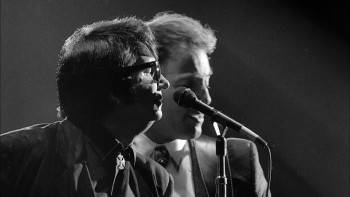 Screenshot 3 from Roy Orbison and Friends: A Black and White Night (Full Movie)