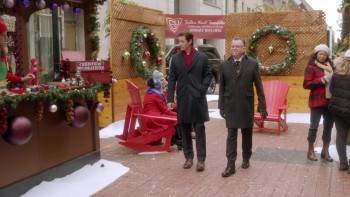Screenshot 1 from Royally Wrapped for Christmas (Full Movie)