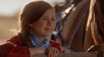 Screenshot 2 from Saige Paints the Sky (Full Movie)