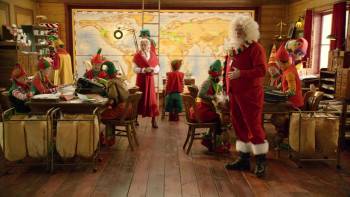 Screenshot 2 from Santa Paws 2: The Santa Pups (Full Movie)