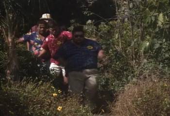 Screenshot 2 from Saved by the Bell: Hawaiian Style (Full Movie)